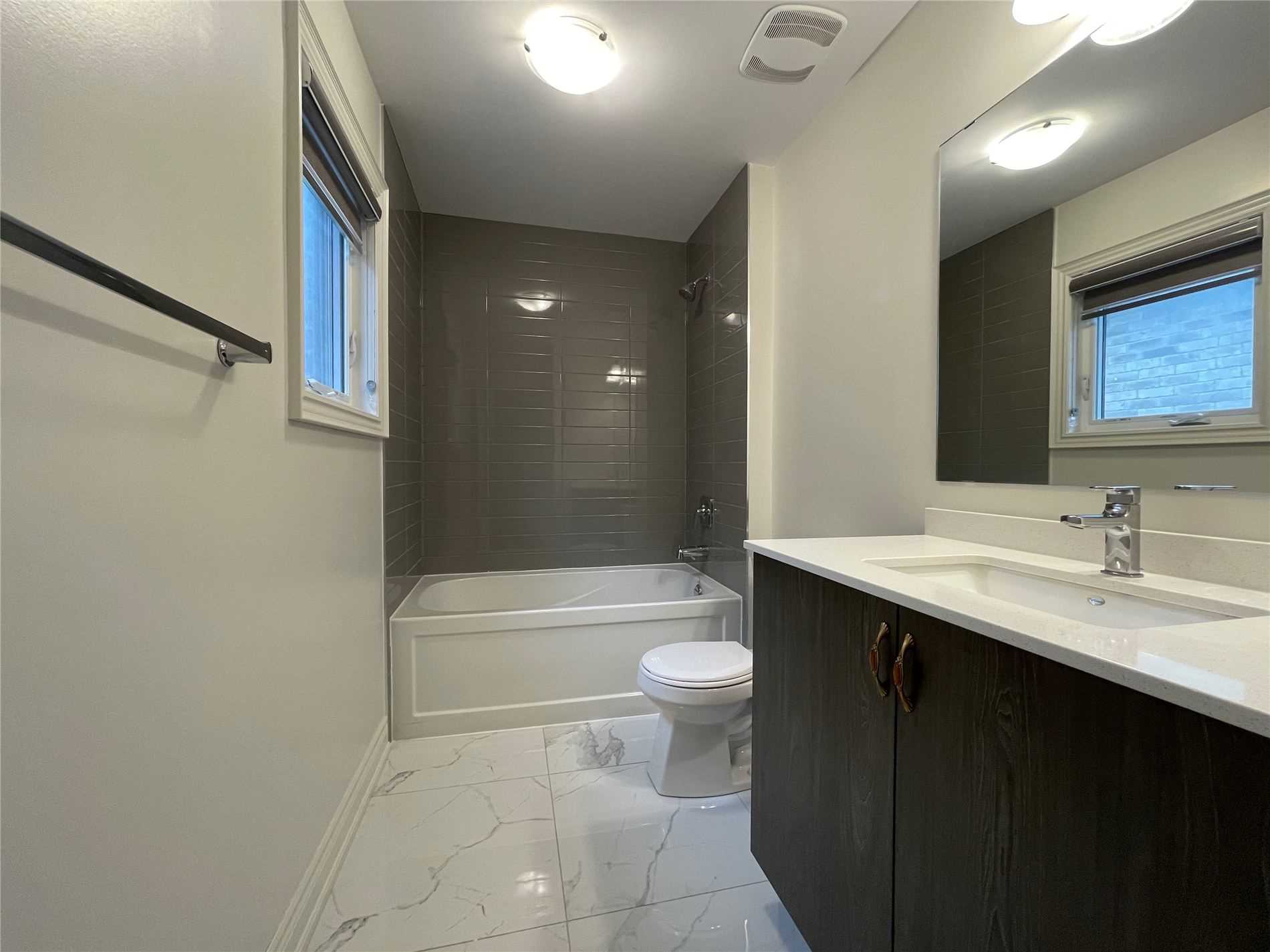 132 Meadow Vista Cres