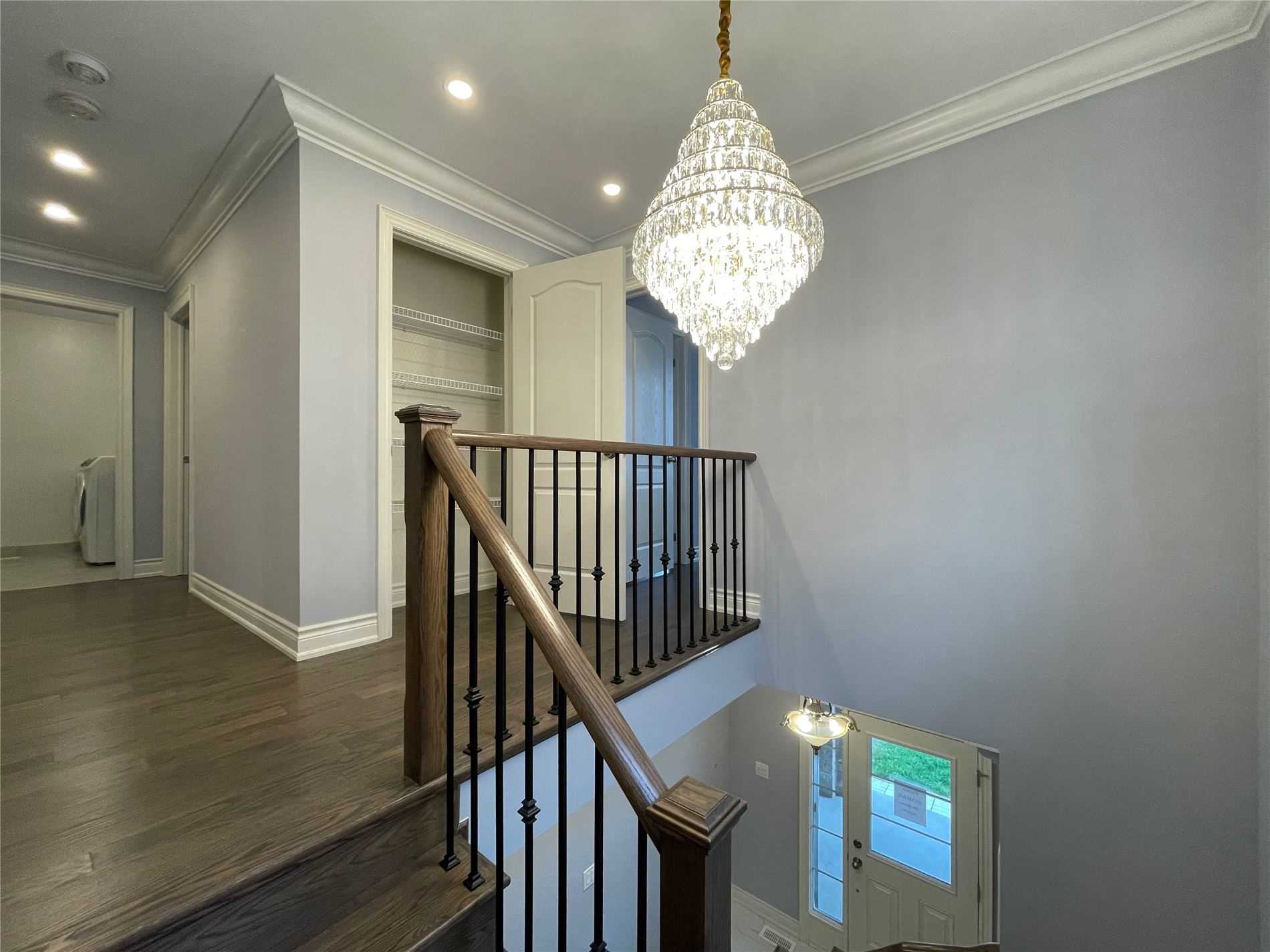 132 Meadow Vista Cres