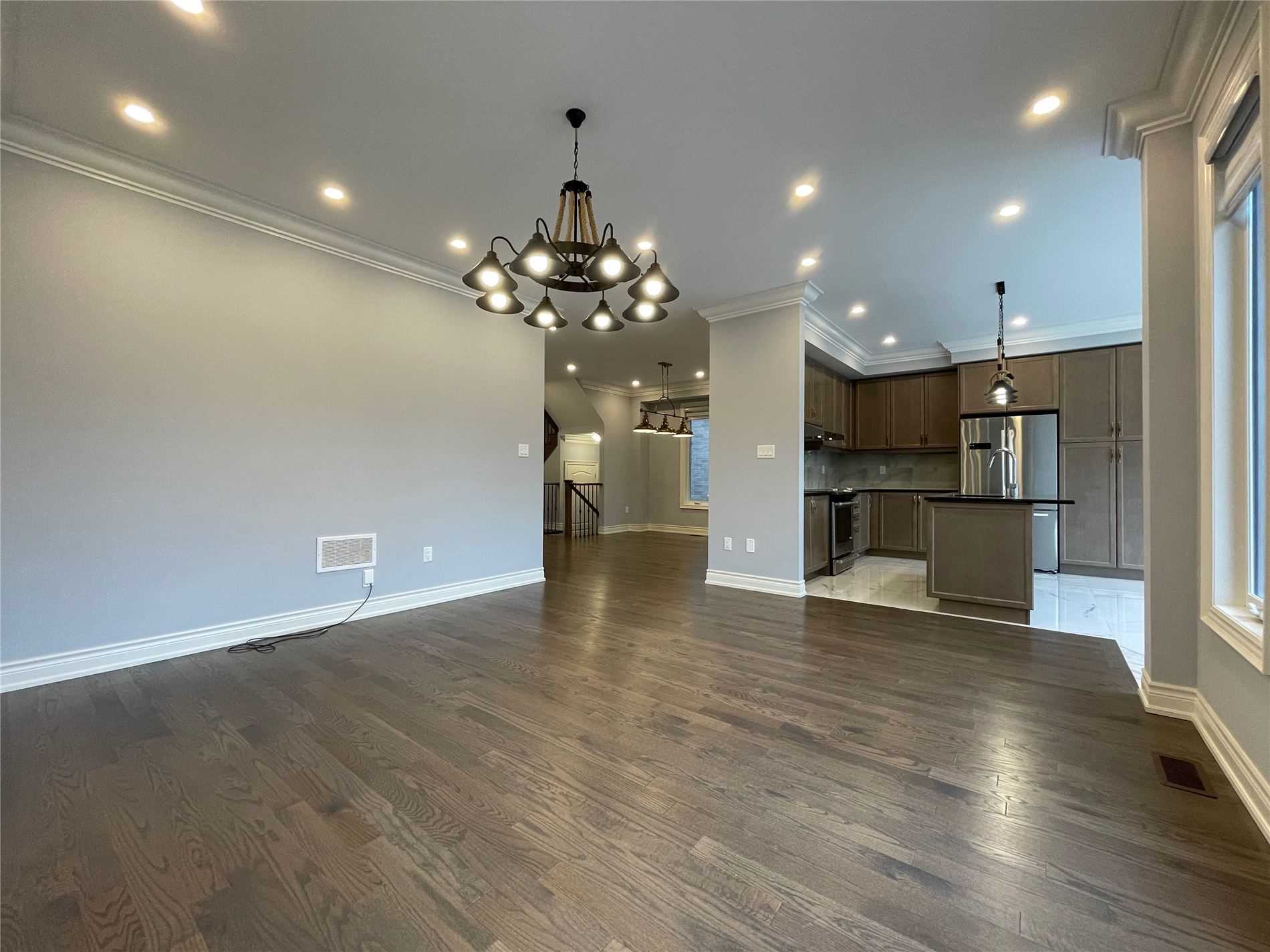 132 Meadow Vista Cres