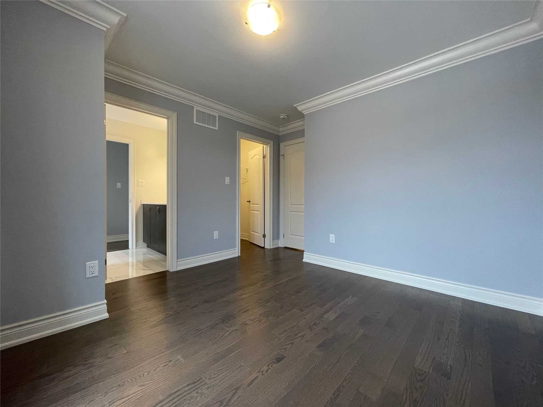 132 Meadow Vista Cres