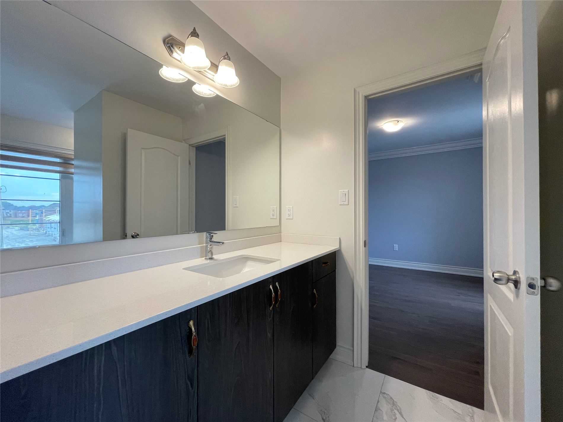 132 Meadow Vista Cres