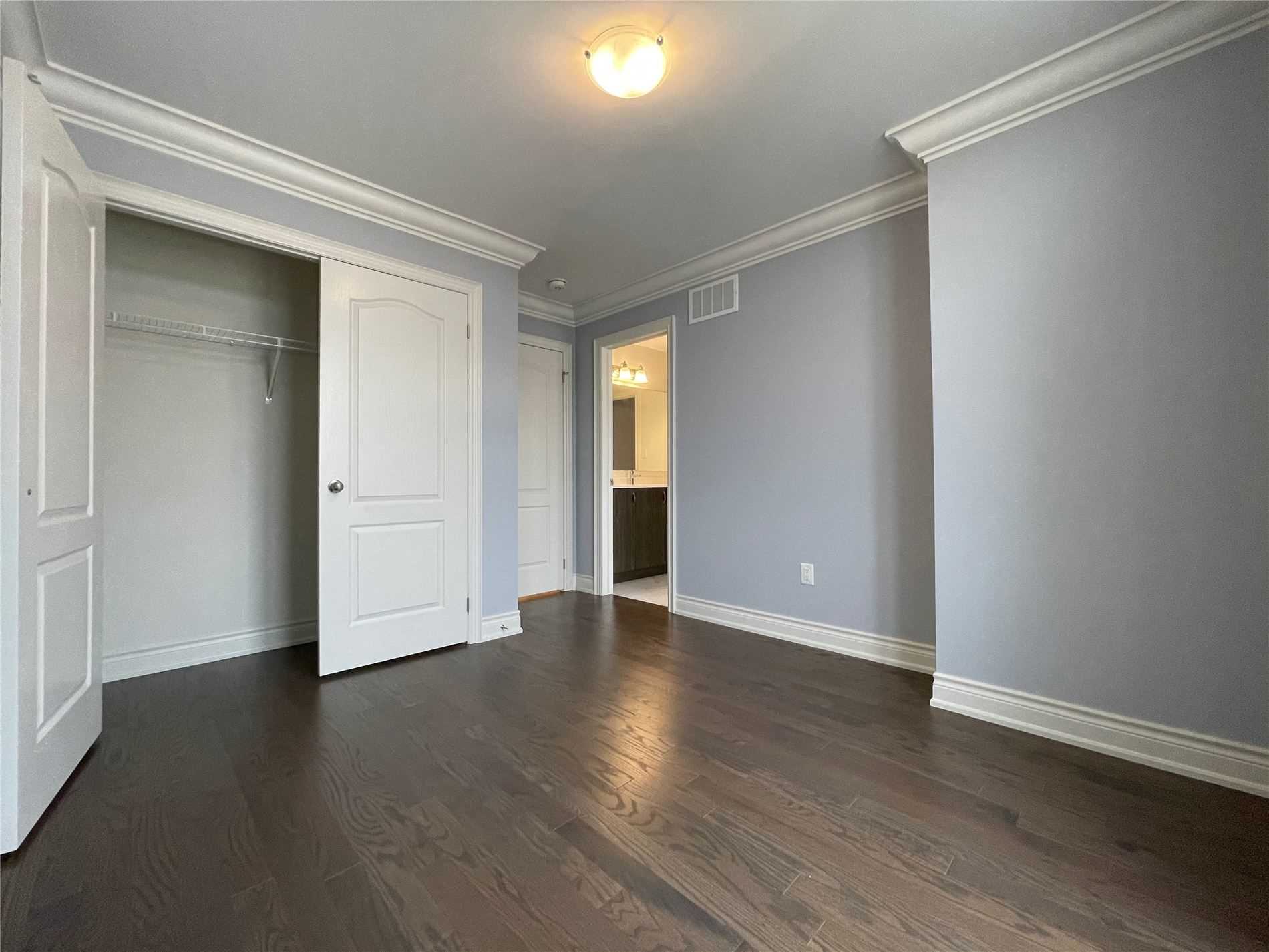 132 Meadow Vista Cres