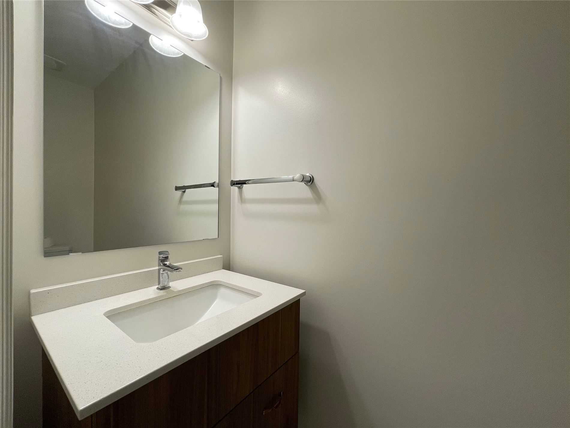 132 Meadow Vista Cres