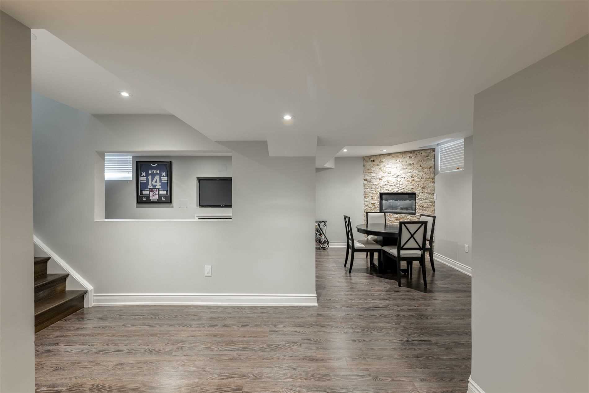 347 Vellore Ave