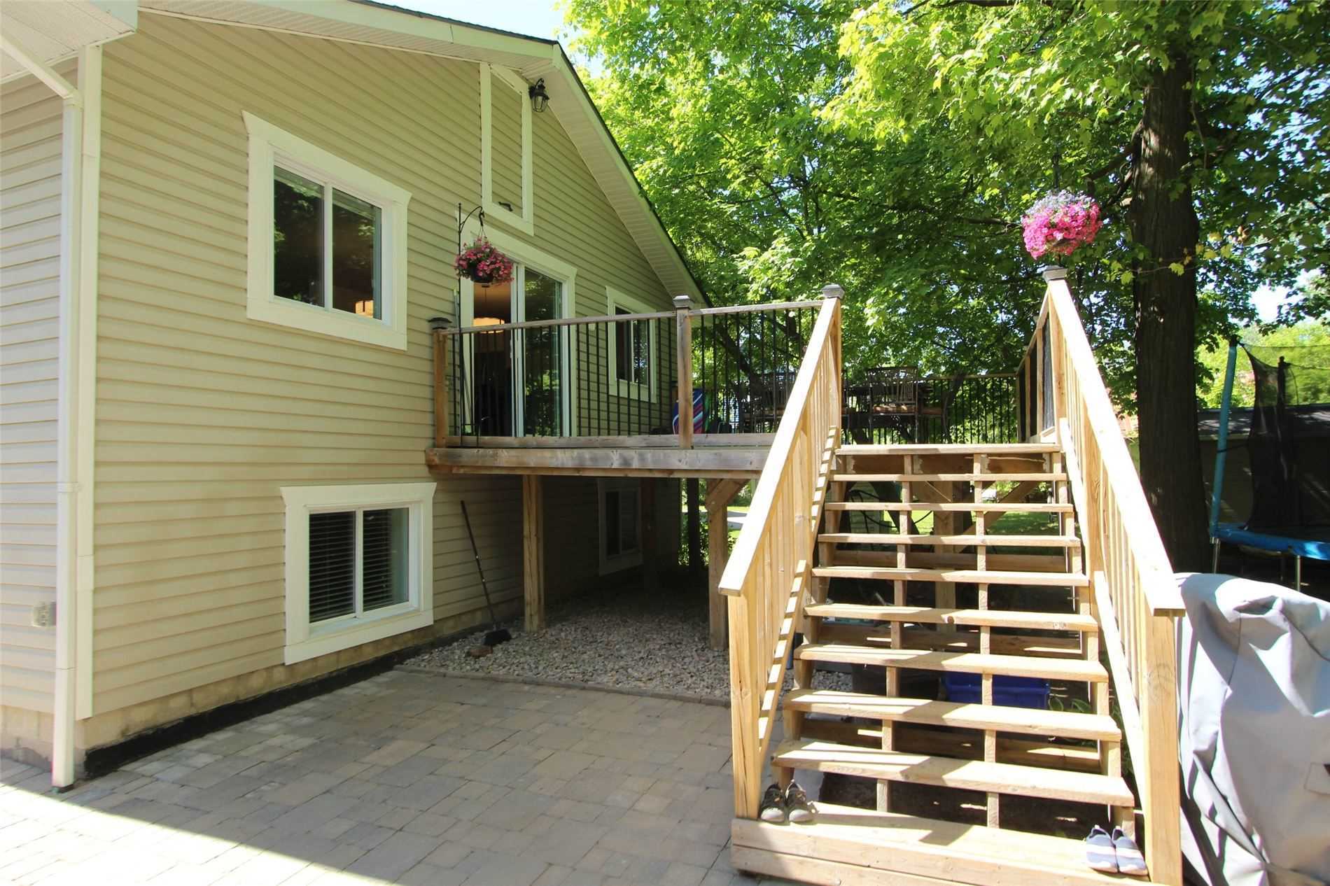 2049 Kate Ave