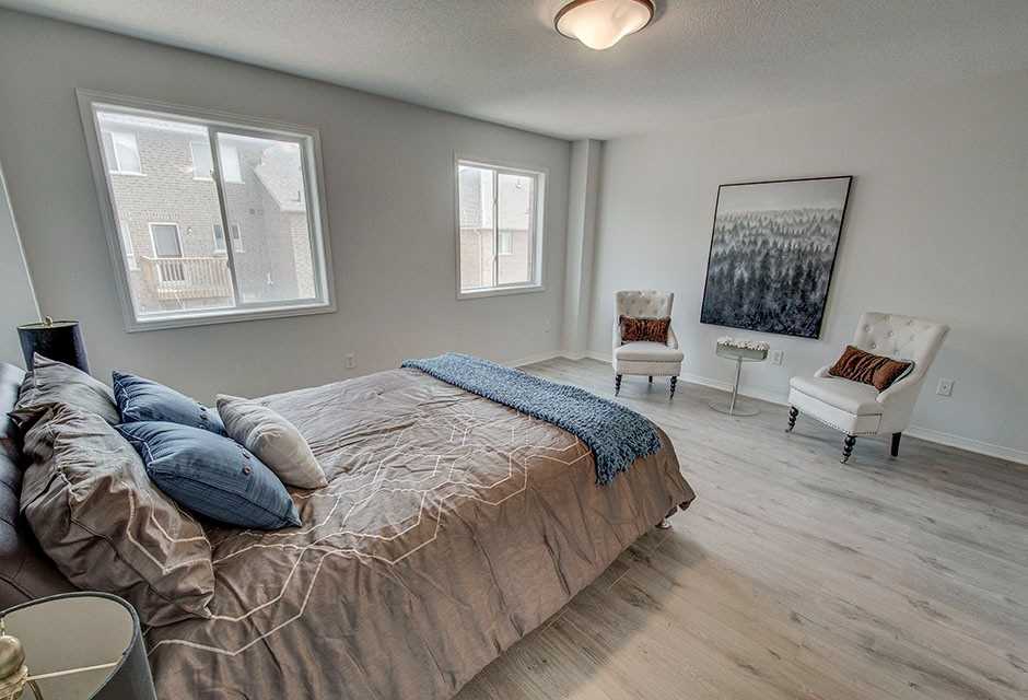 23 Barr Cres