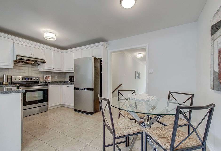 23 Barr Cres