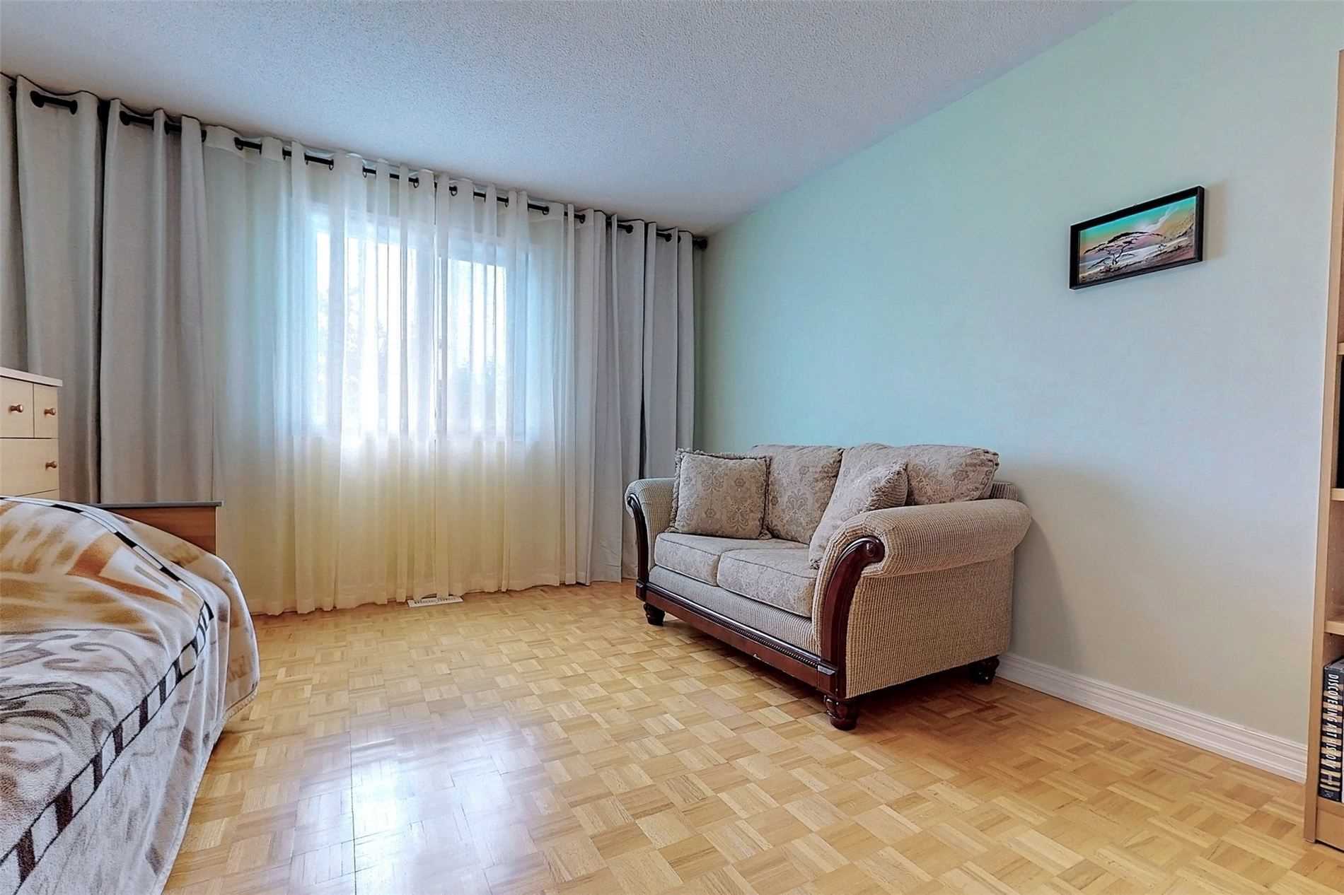 42 Preston Hill Cres