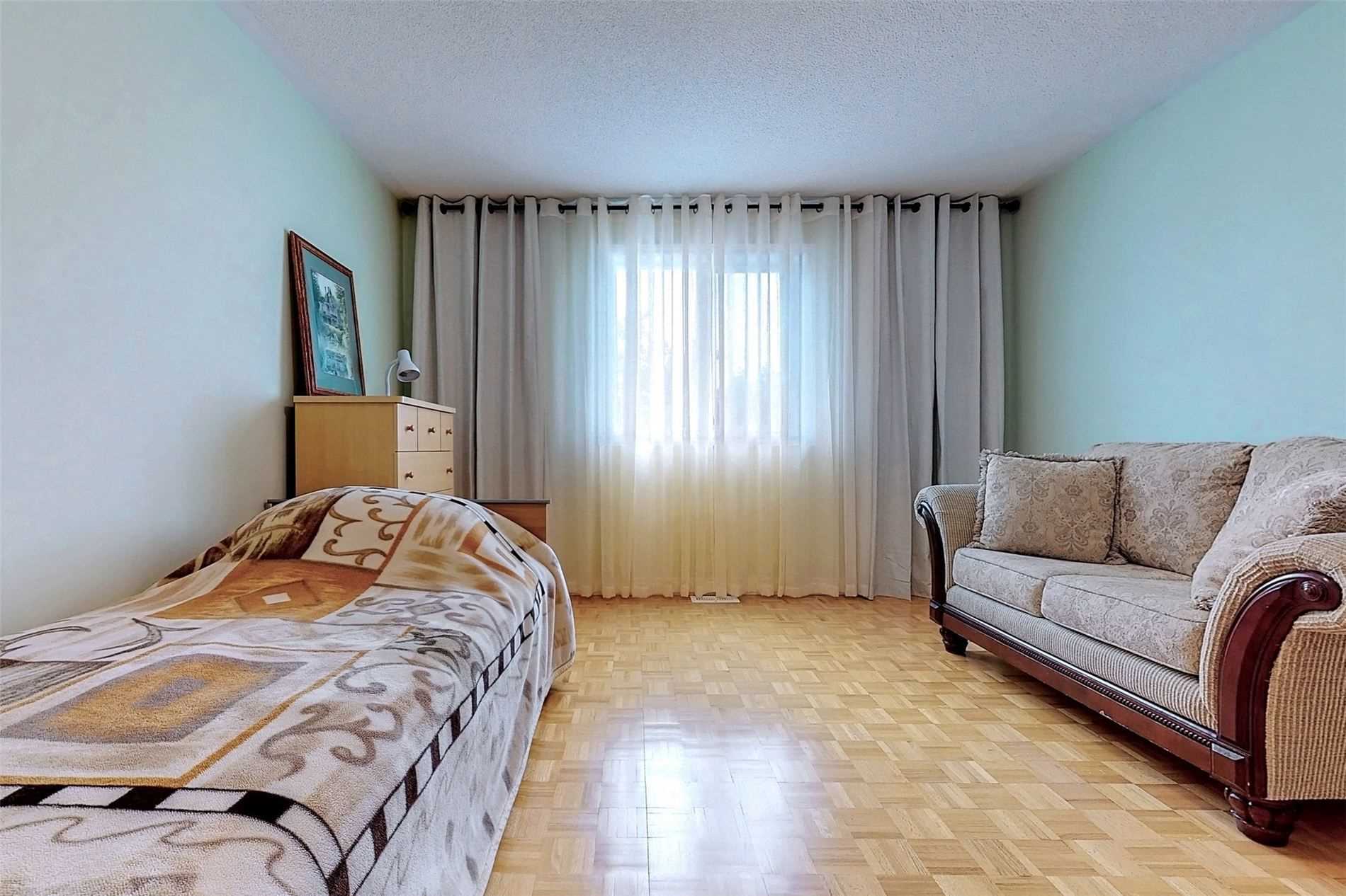 42 Preston Hill Cres
