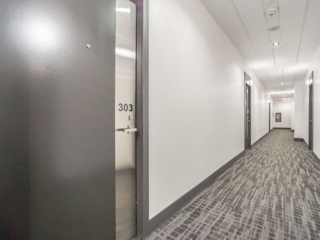 9471 Yonge St, #303
