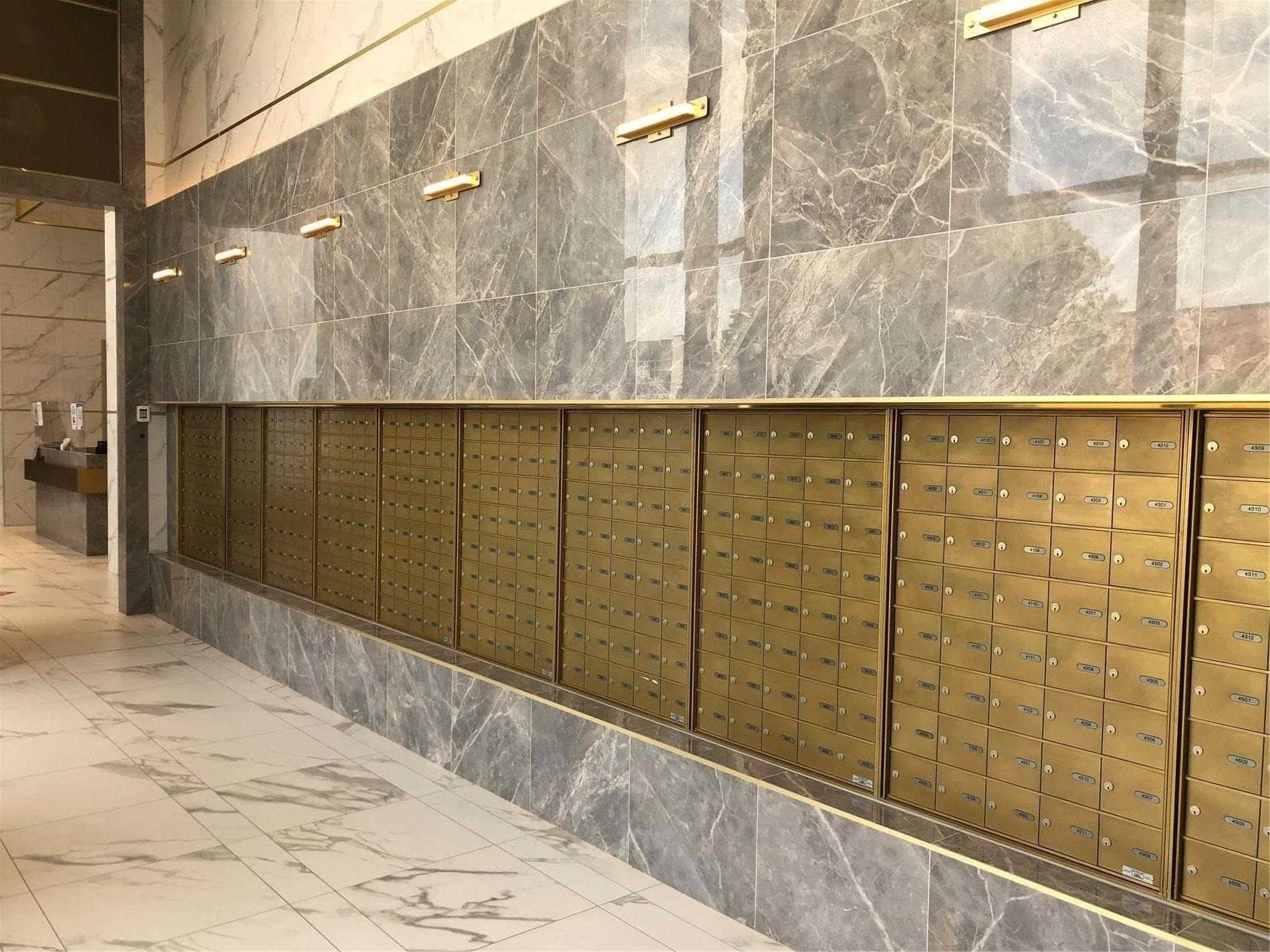 898 Portage Pkwy, #6012