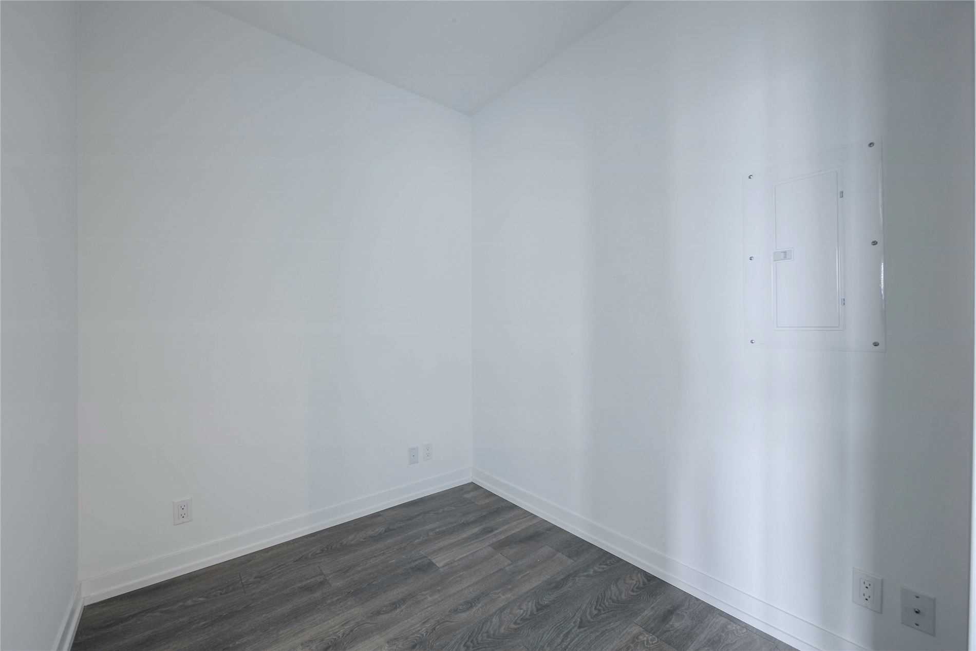898 Portage Pkwy, #6012