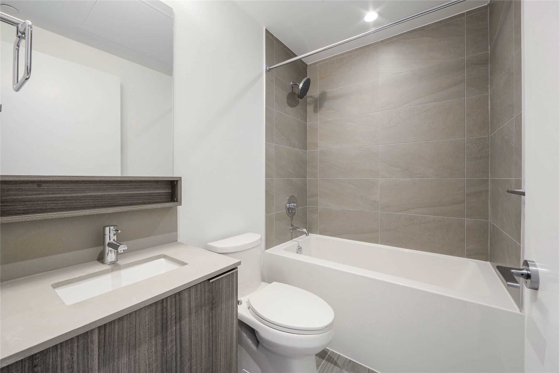 898 Portage Pkwy, #6012