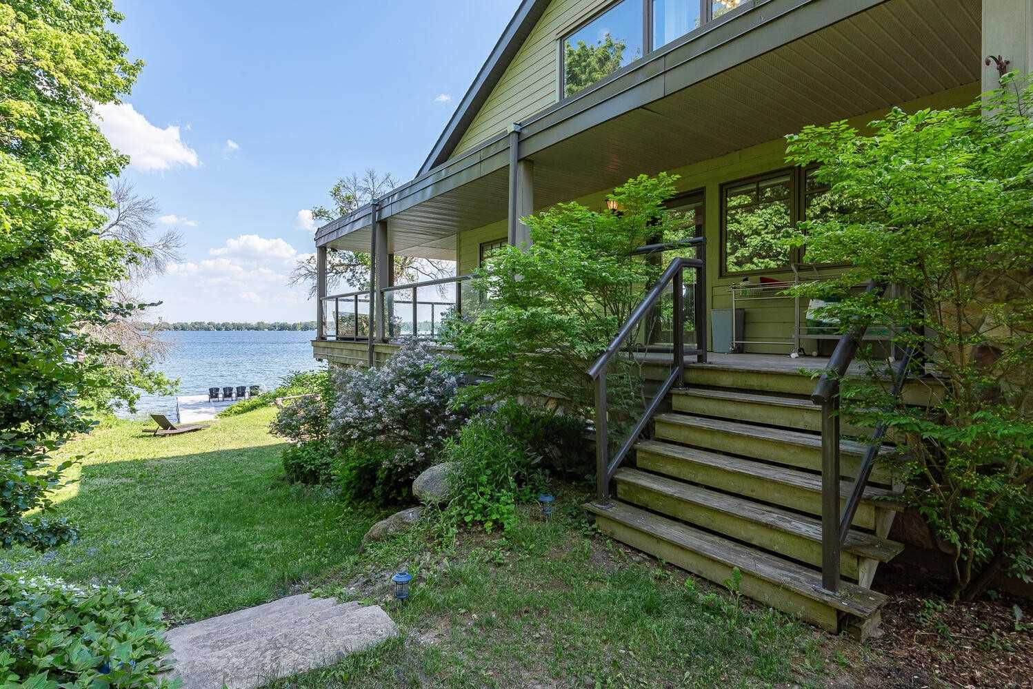 777 Lakelands Ave