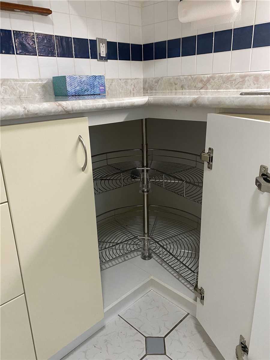 1 Wootten Way S #32