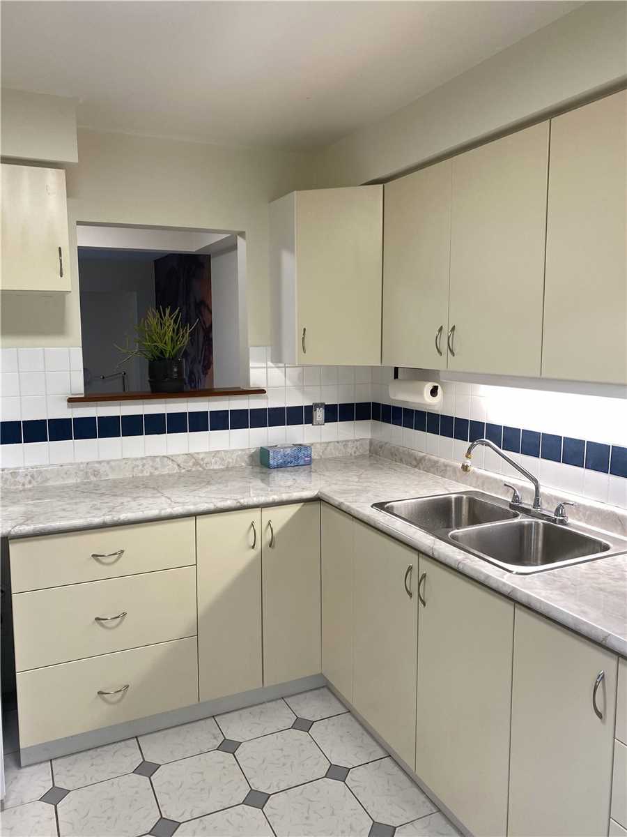 1 Wootten Way S #32