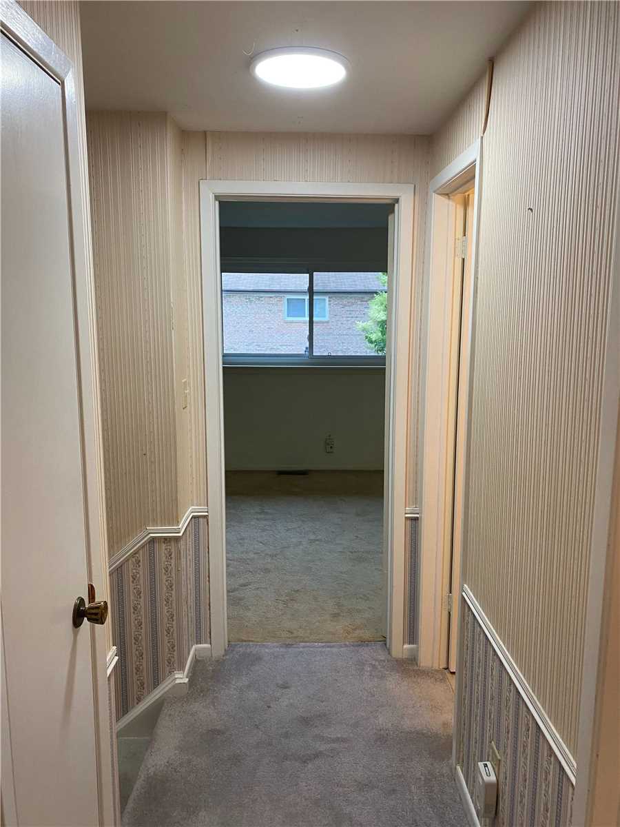 1 Wootten Way S #32