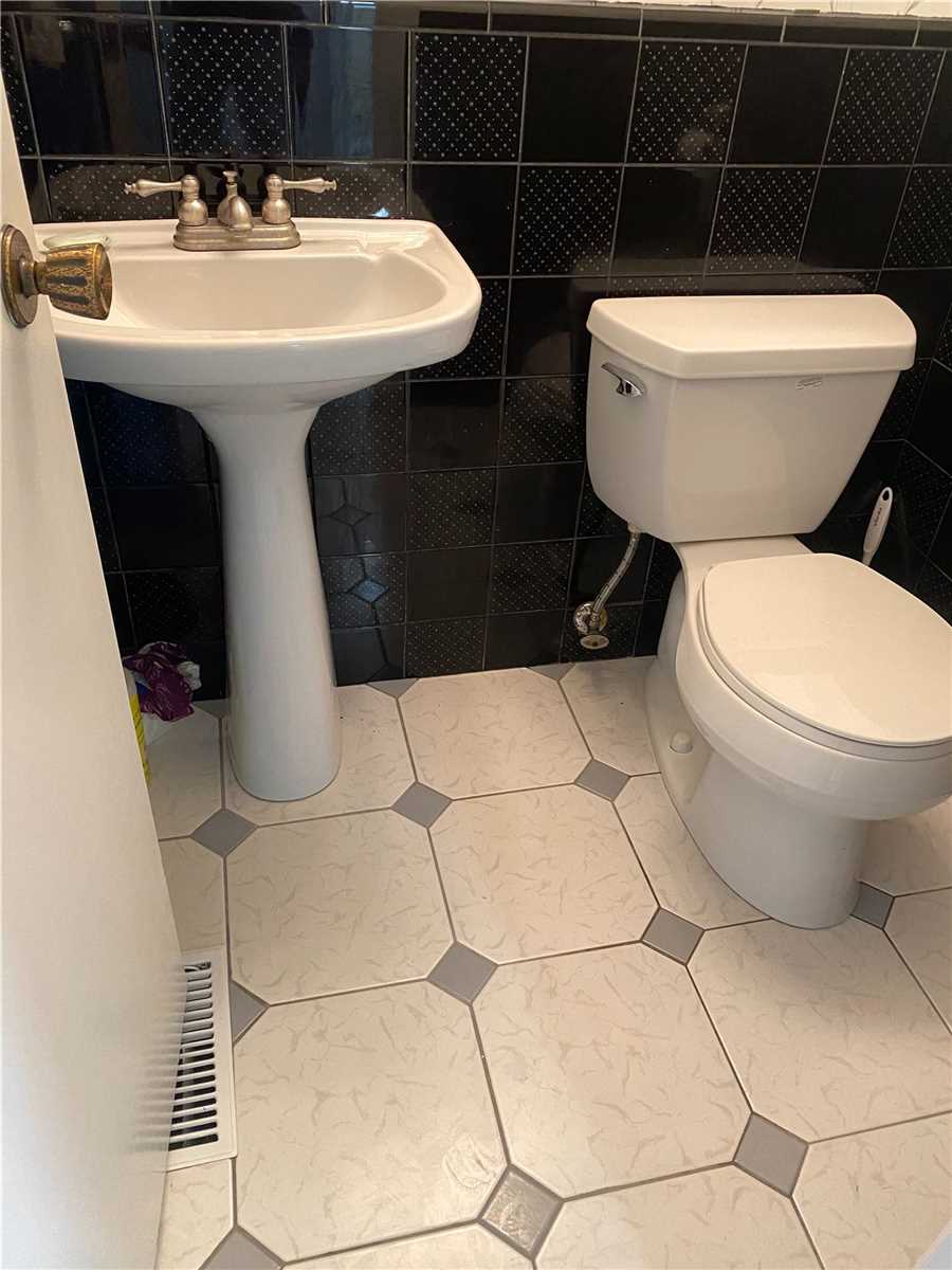 1 Wootten Way S #32