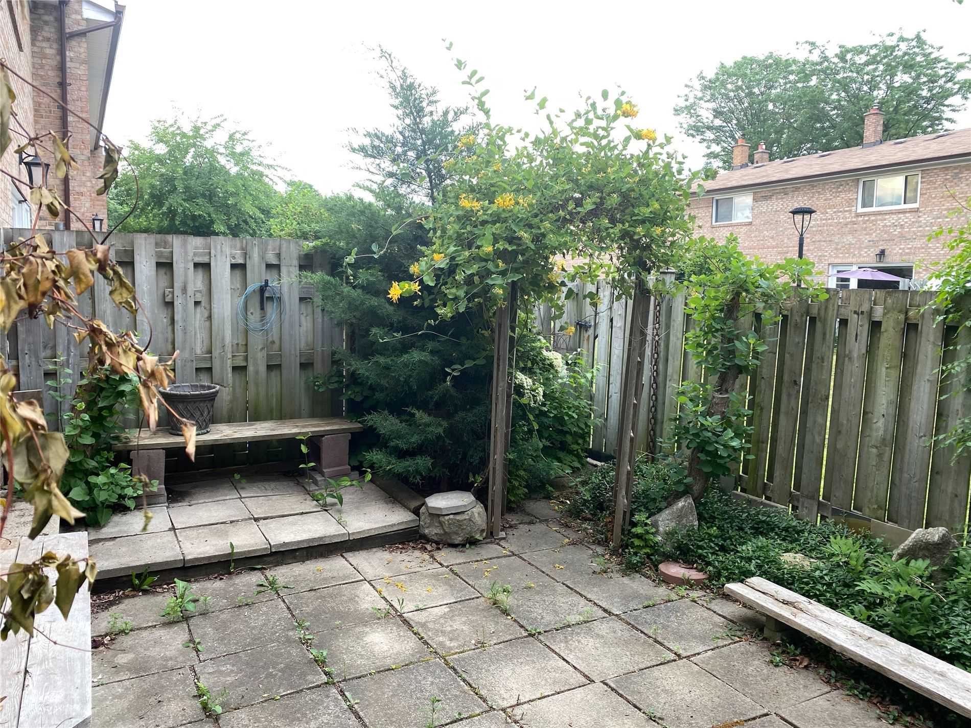 1 Wootten Way S #32