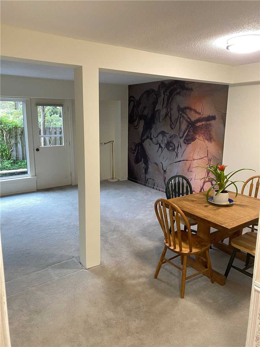 1 Wootten Way S #32