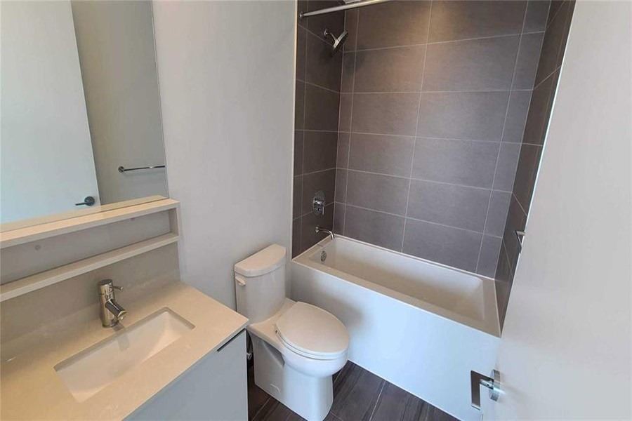 898 Portage Pkwy, #2203