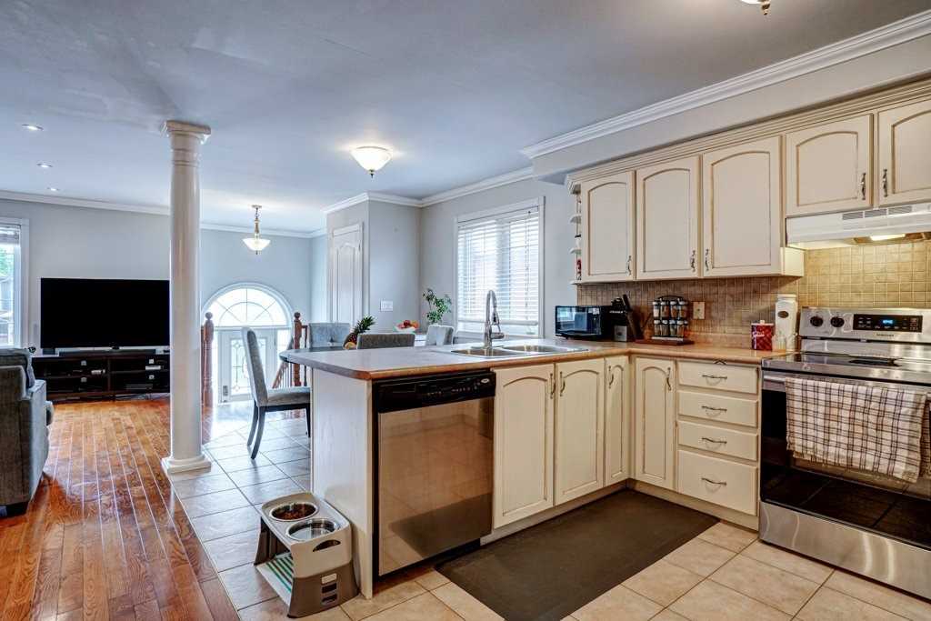 42 Adams St