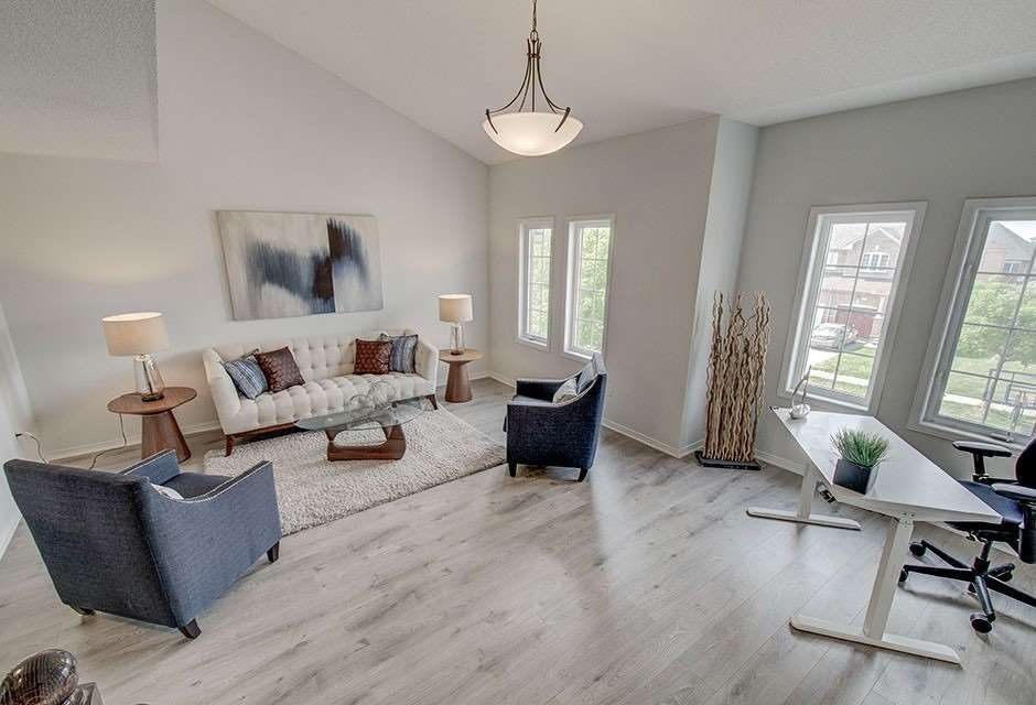 23 Barr Cres