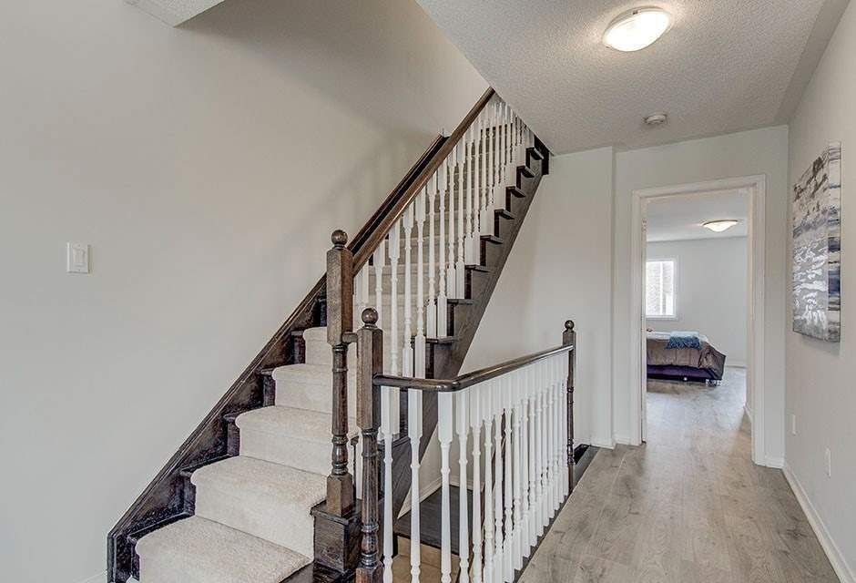 23 Barr Cres