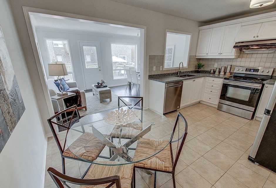 23 Barr Cres