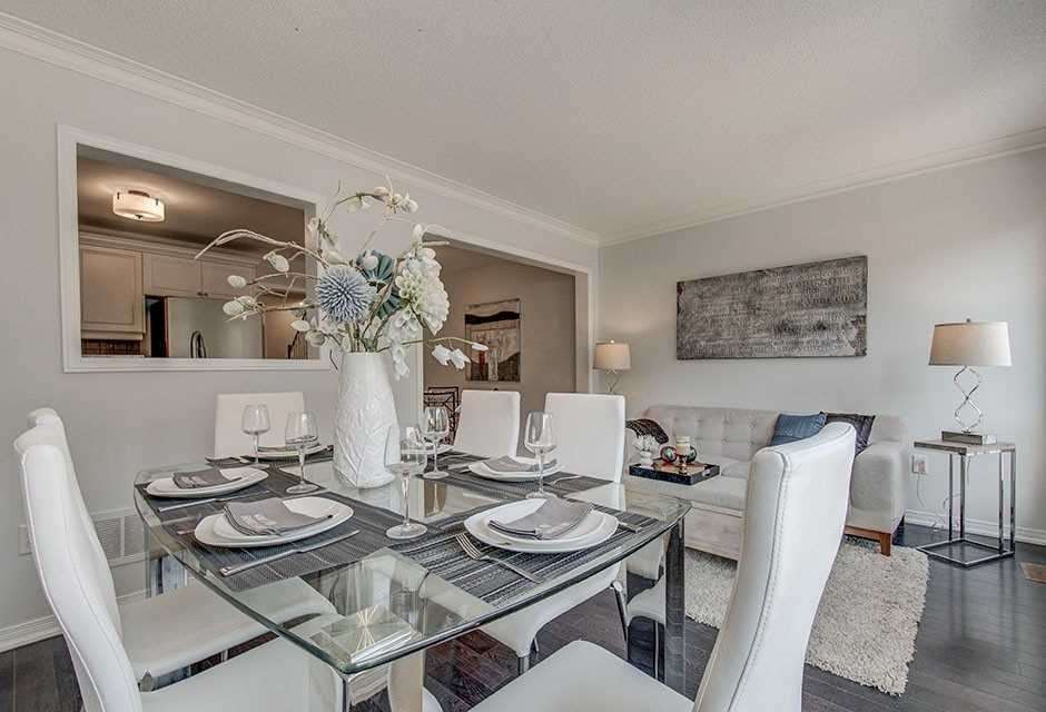 23 Barr Cres