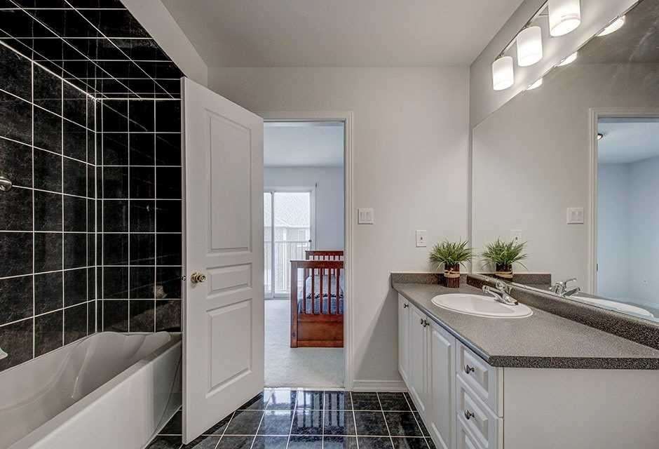 23 Barr Cres