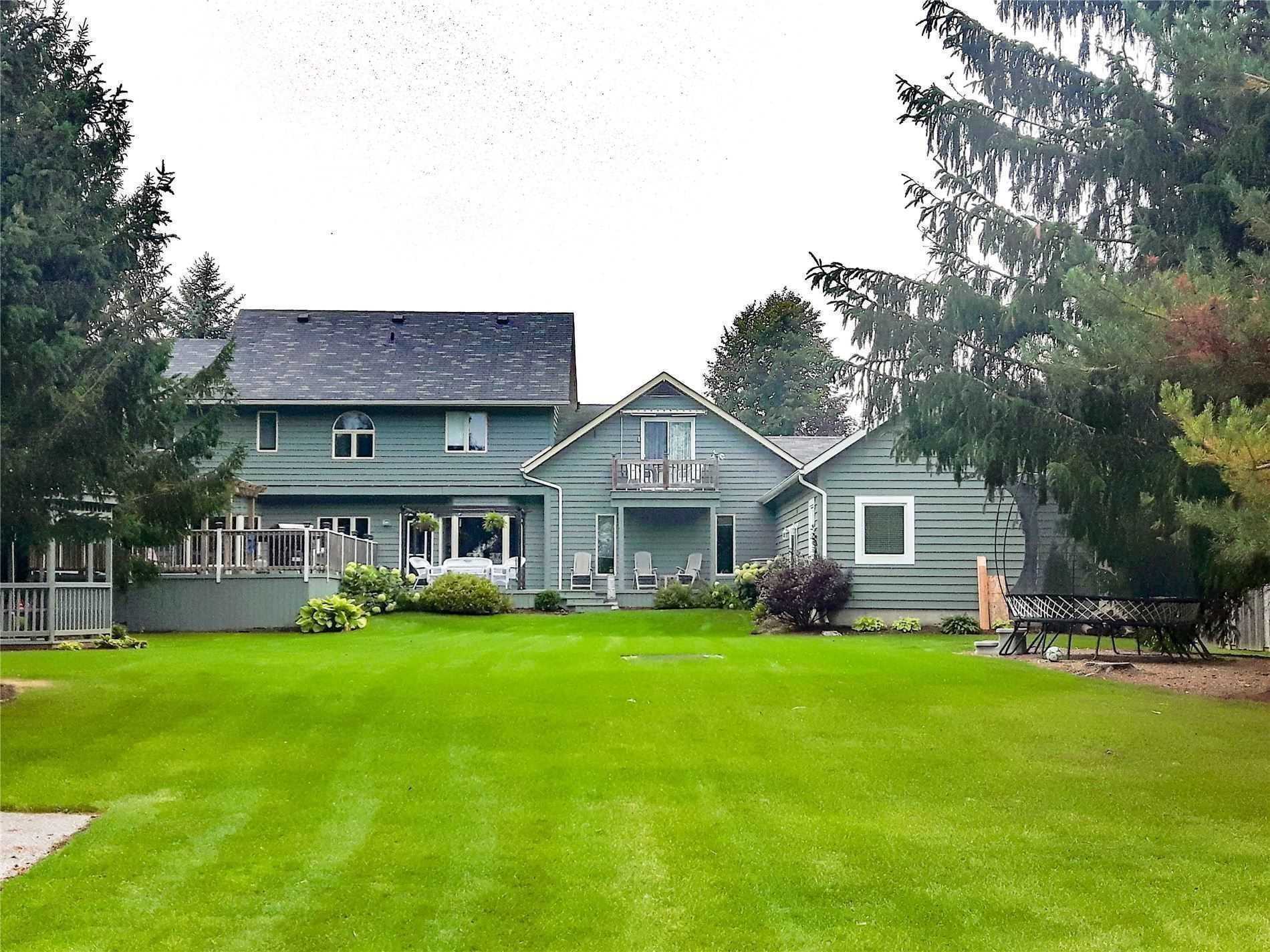 17 Smith Dr