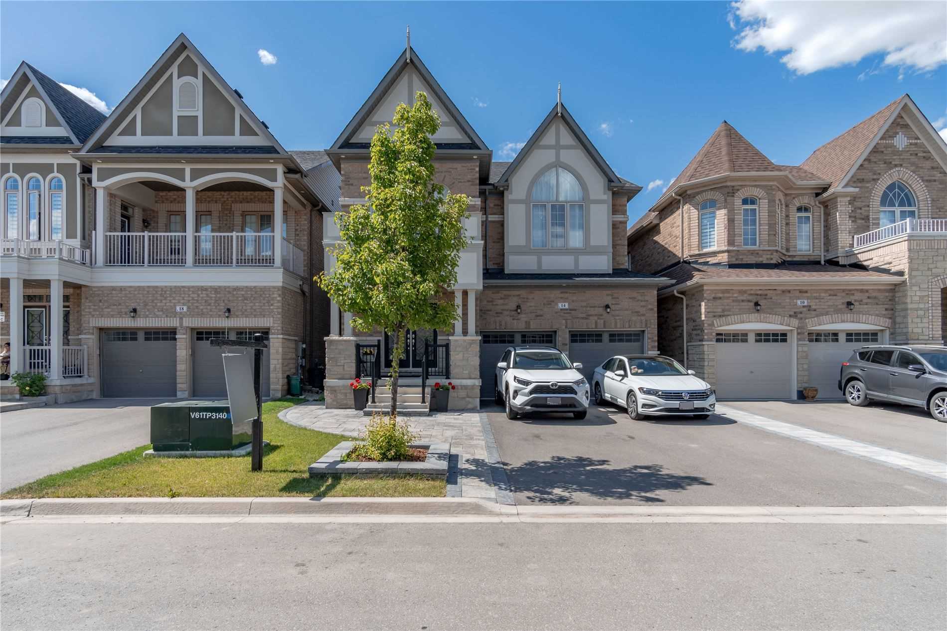 14 Beaconsfield Dr