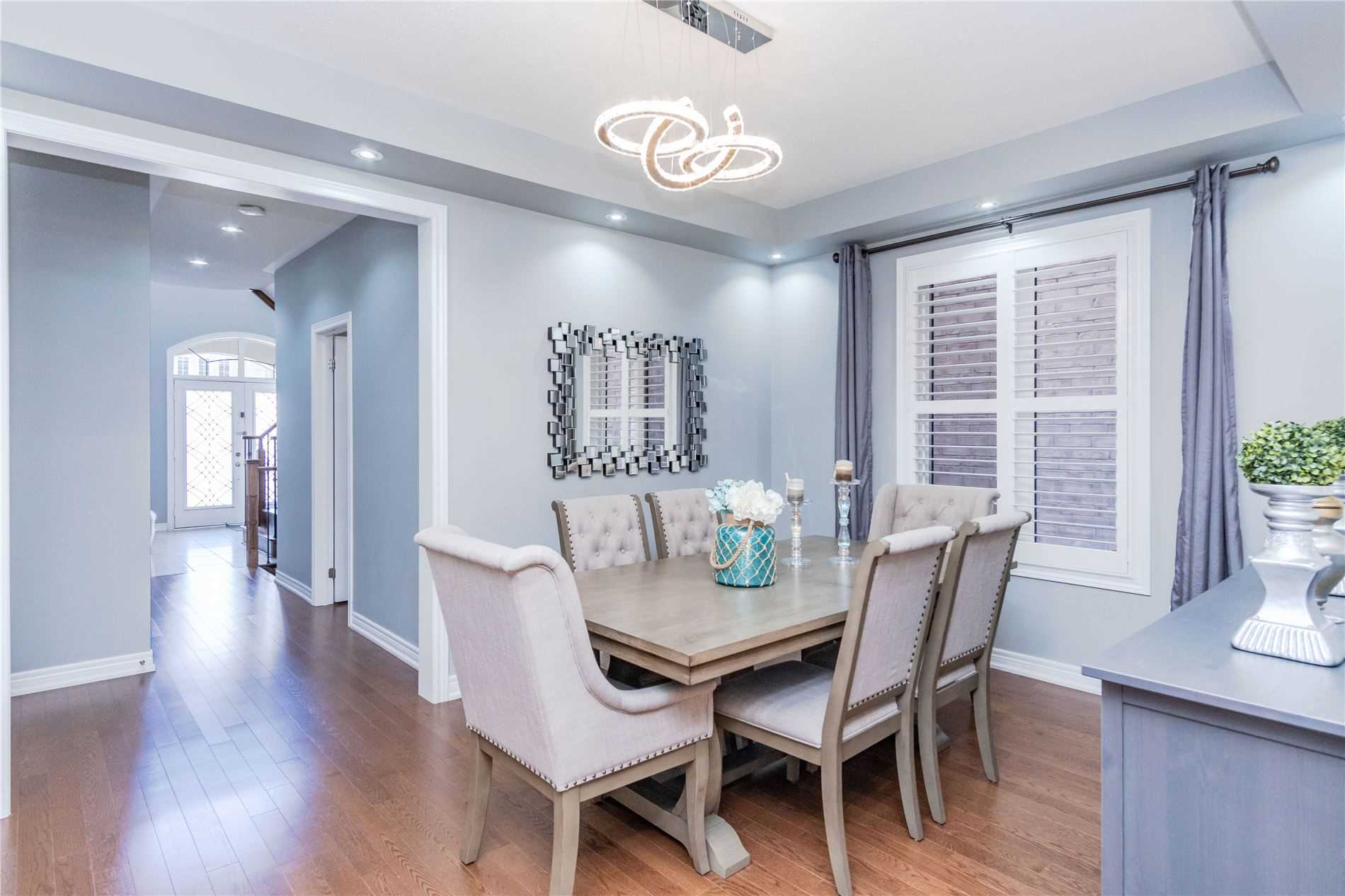 14 Beaconsfield Dr