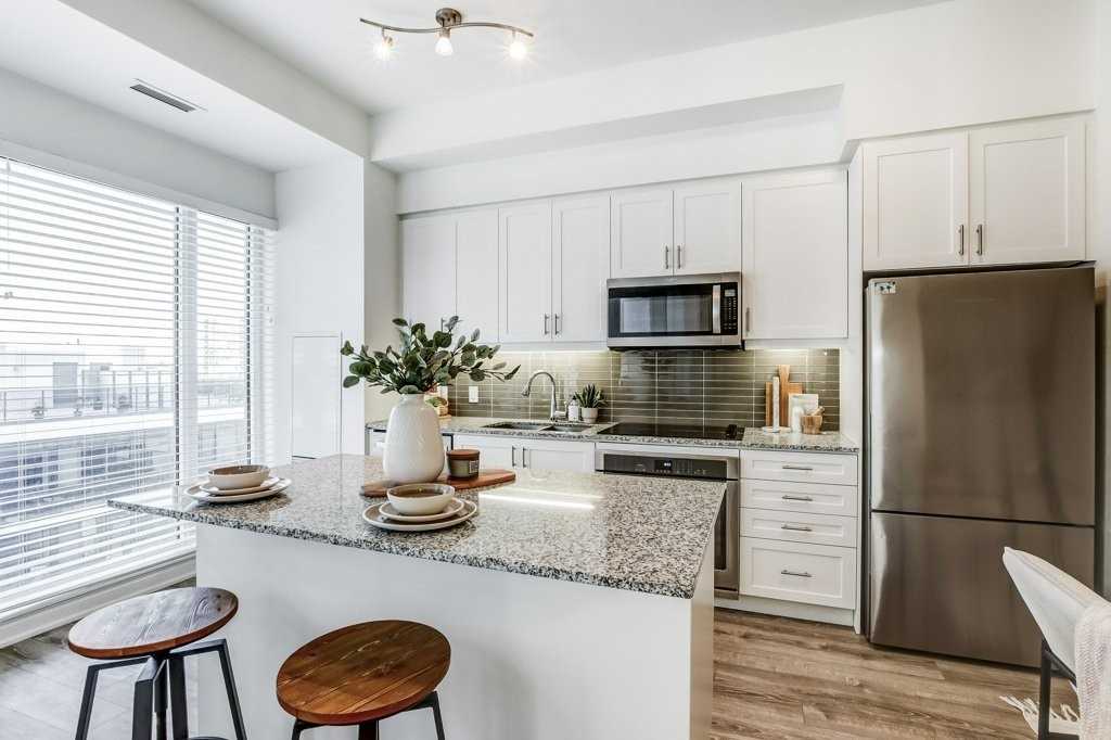 9618 Yonge St, #608