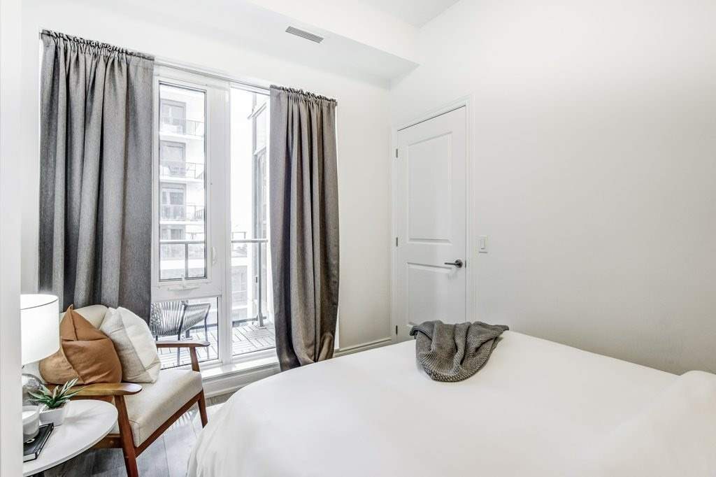 9618 Yonge St, #608