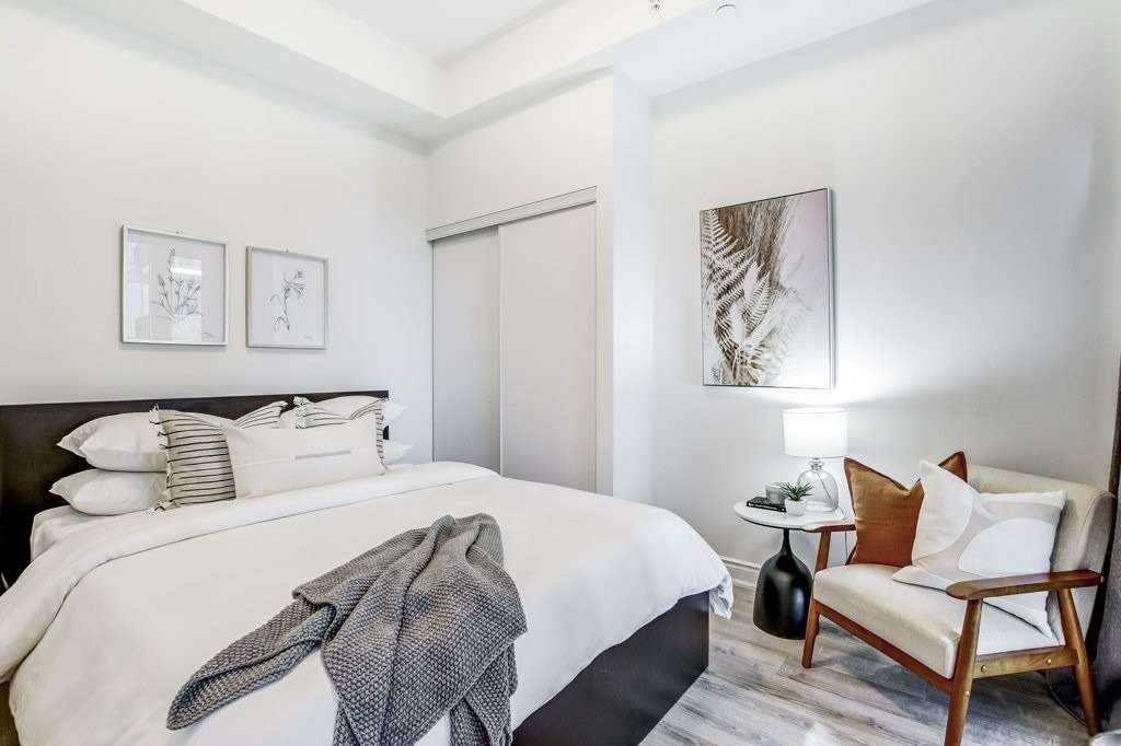 9618 Yonge St, #608