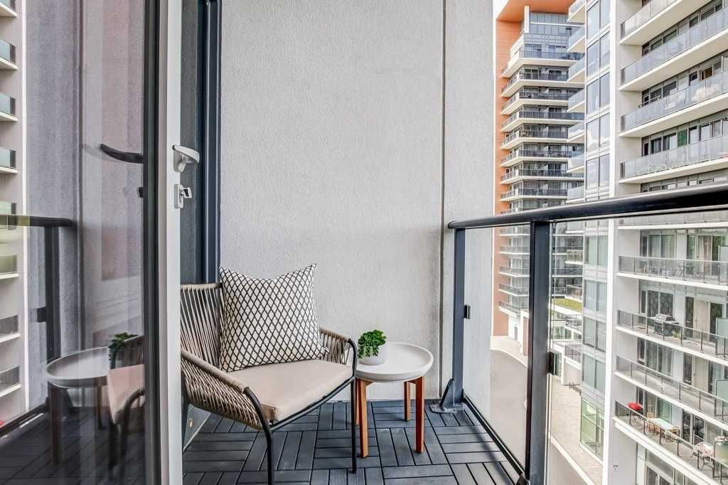 9618 Yonge St, #608