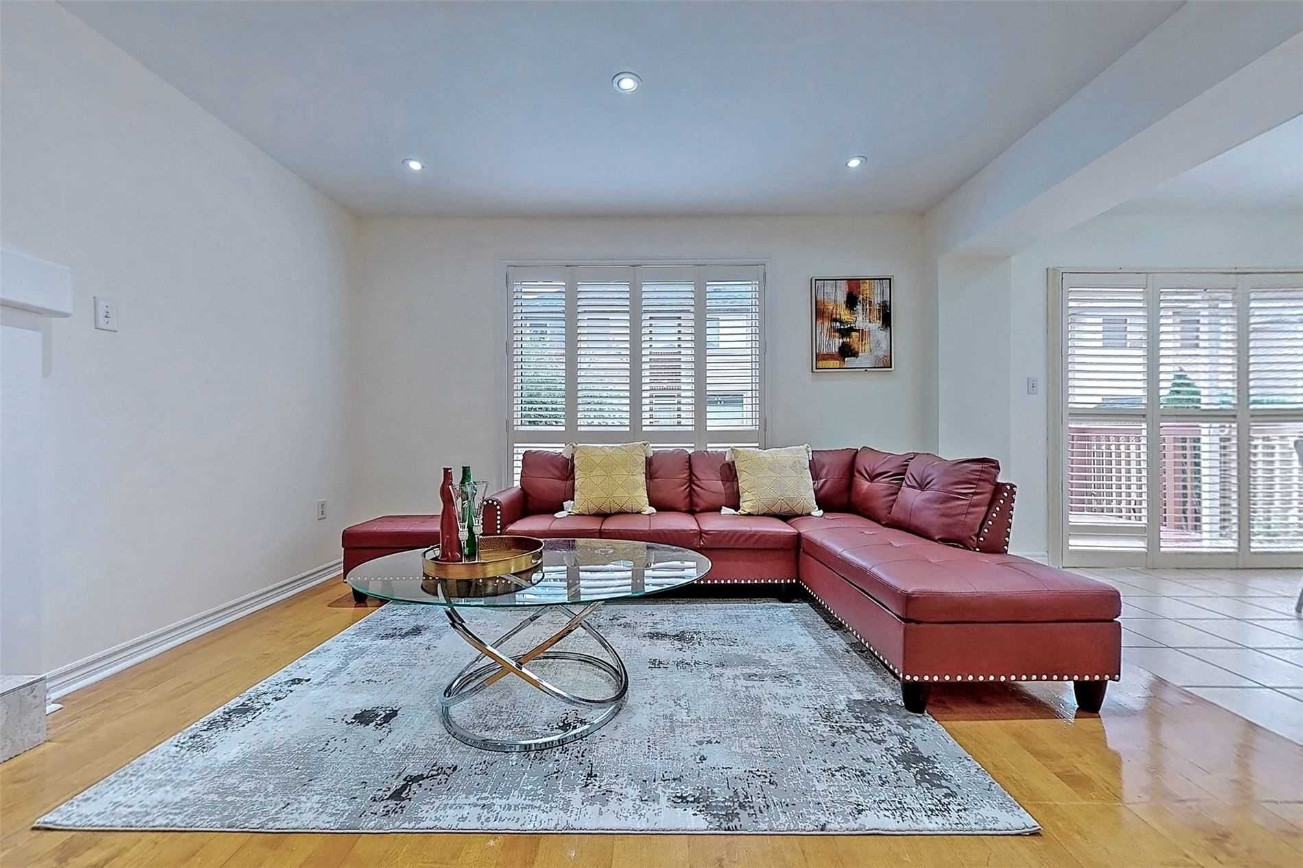 8 Storybook Cres