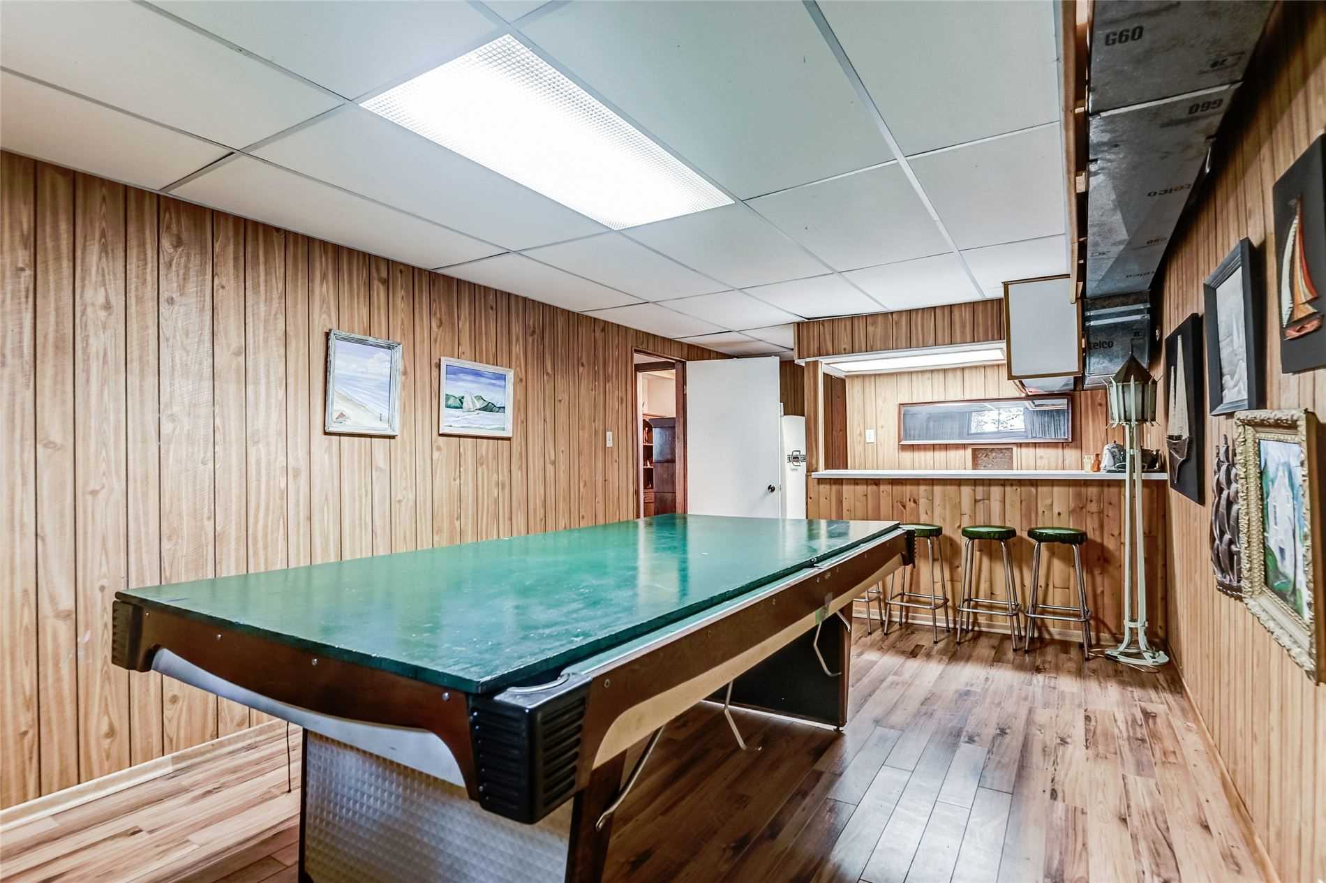 213 Murray Dr