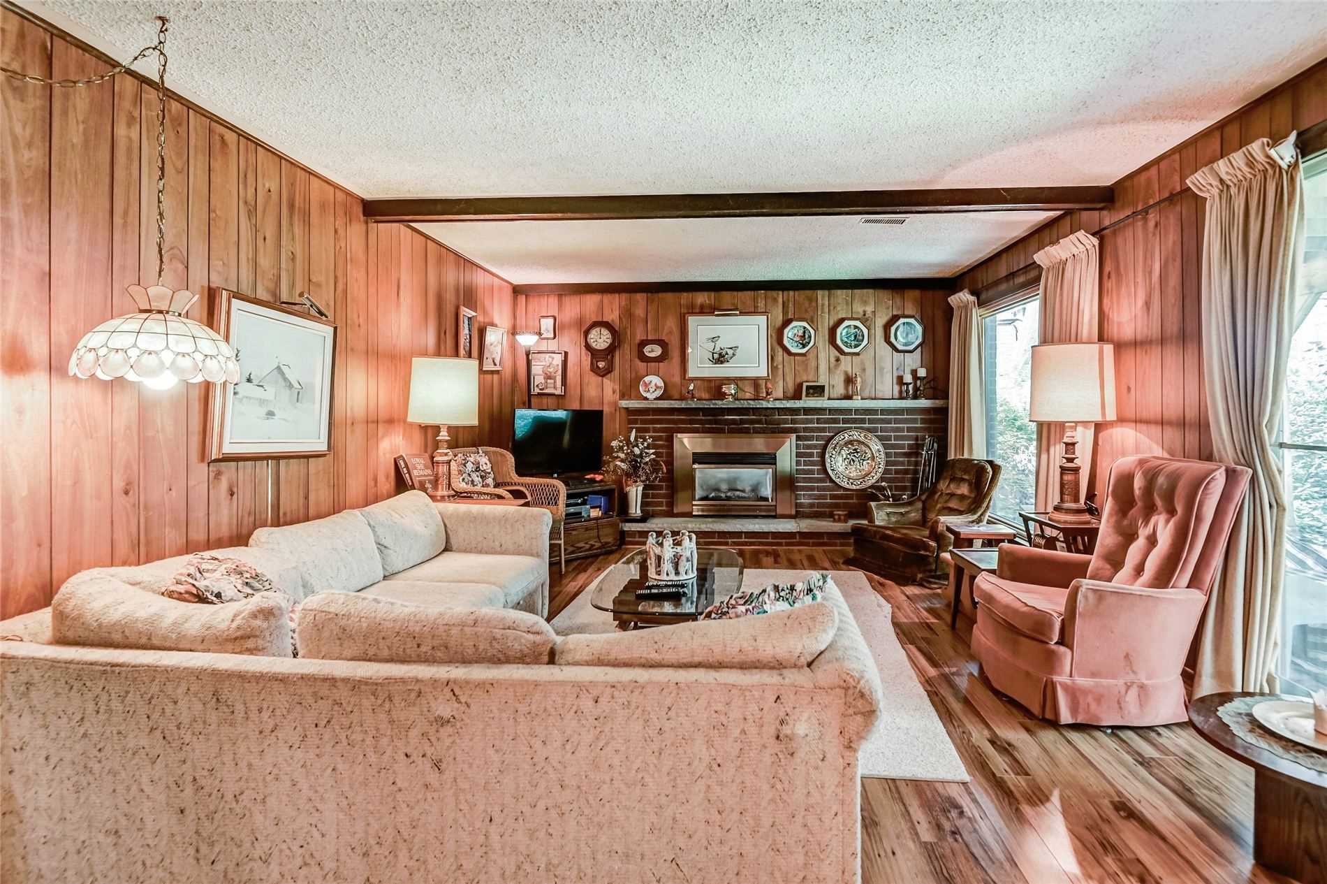 213 Murray Dr