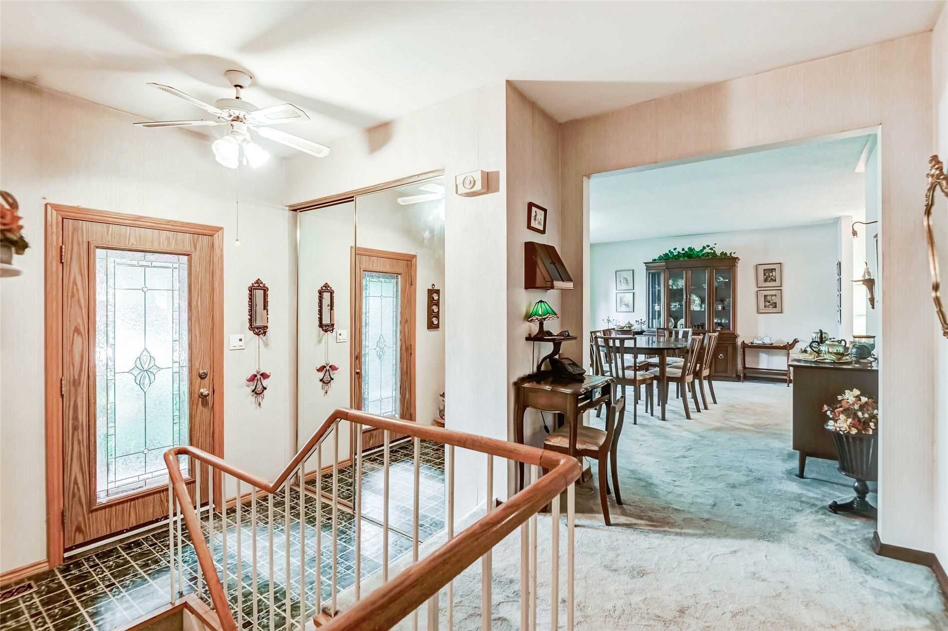 213 Murray Dr