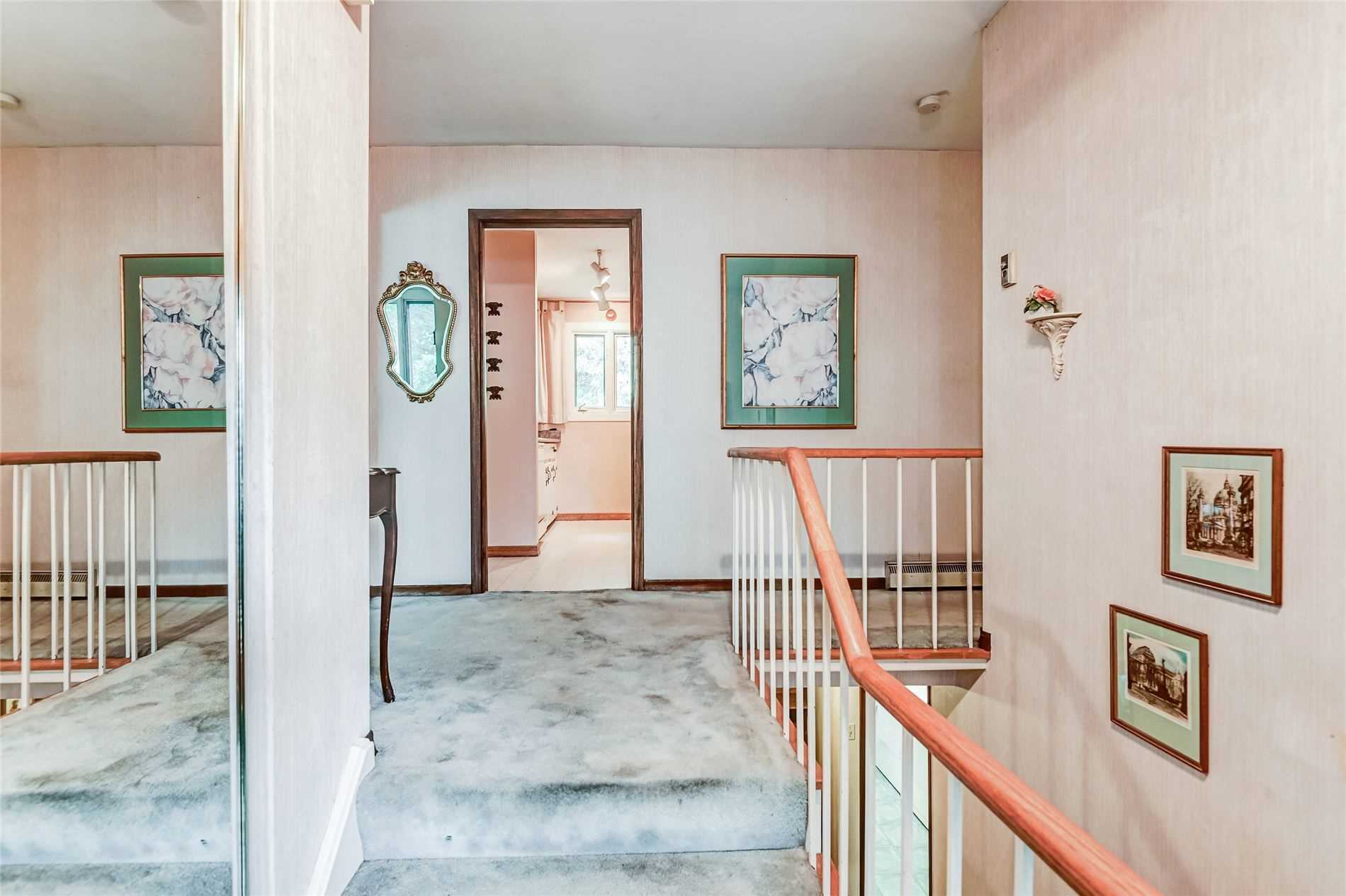 213 Murray Dr