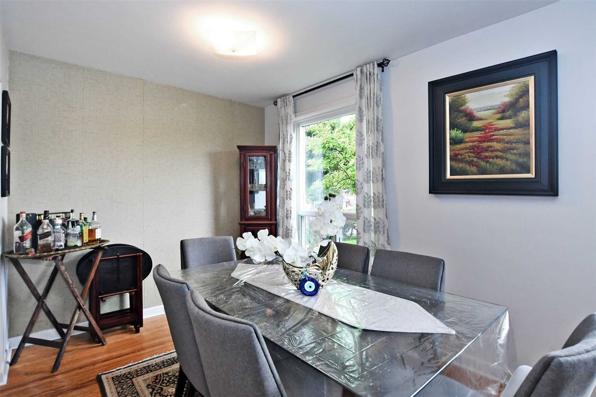 34 Seaton Dr