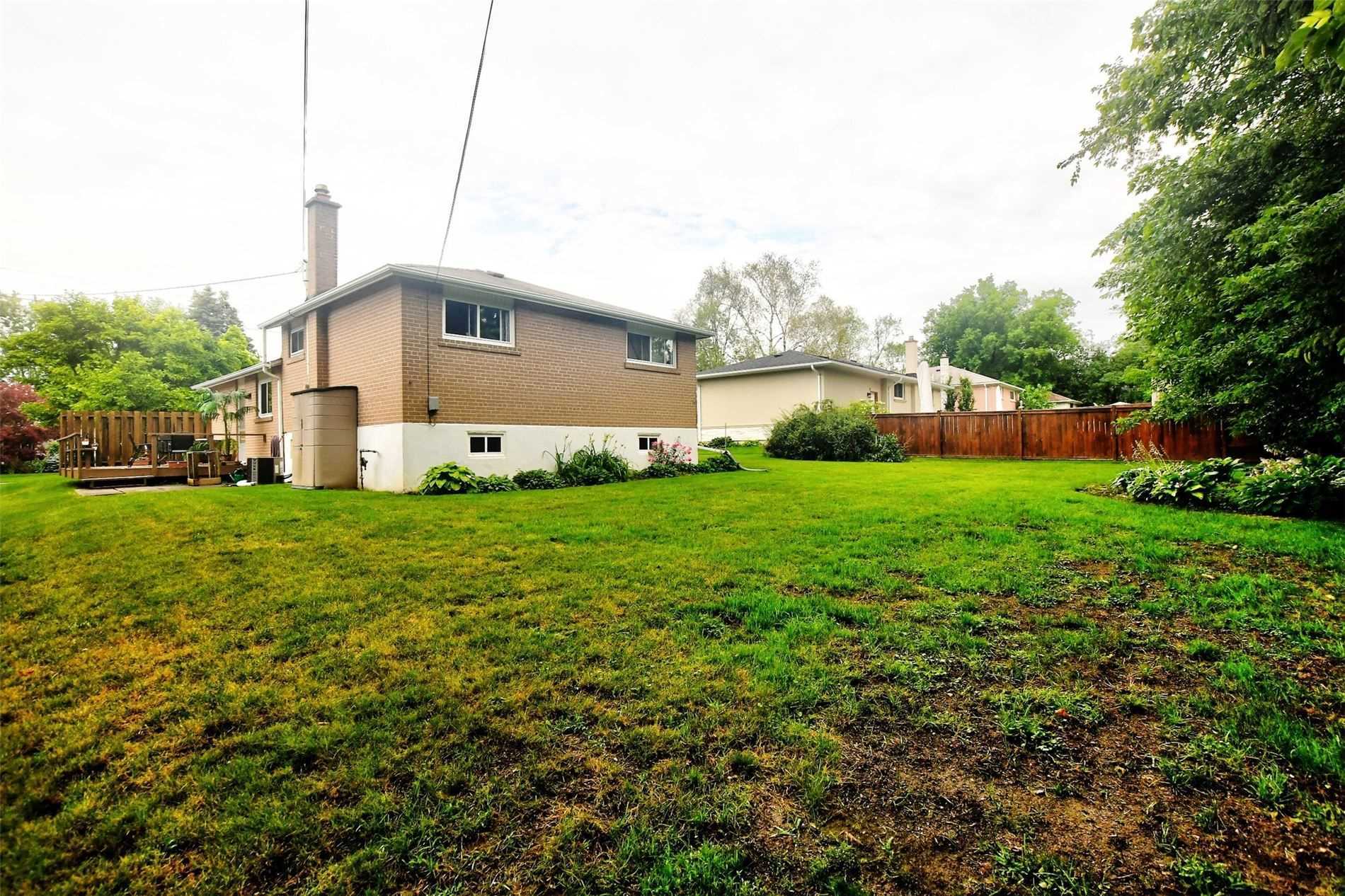 34 Seaton Dr