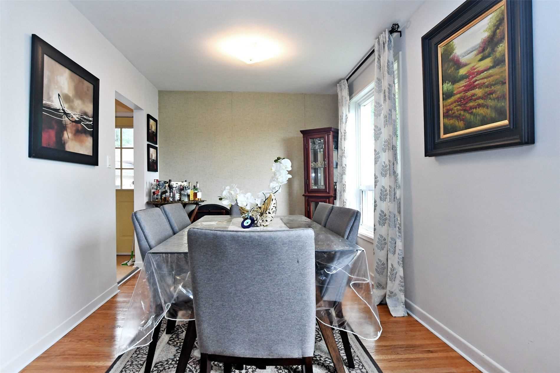 34 Seaton Dr