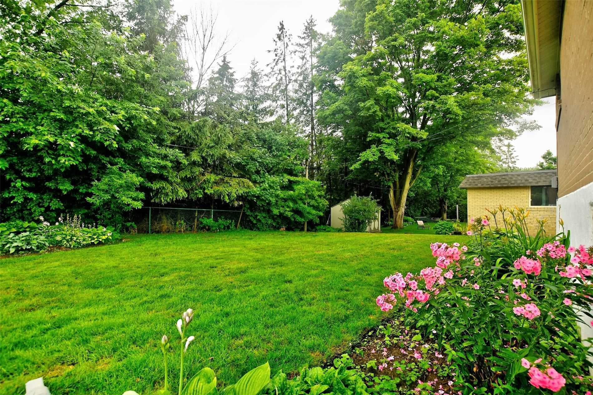 34 Seaton Dr