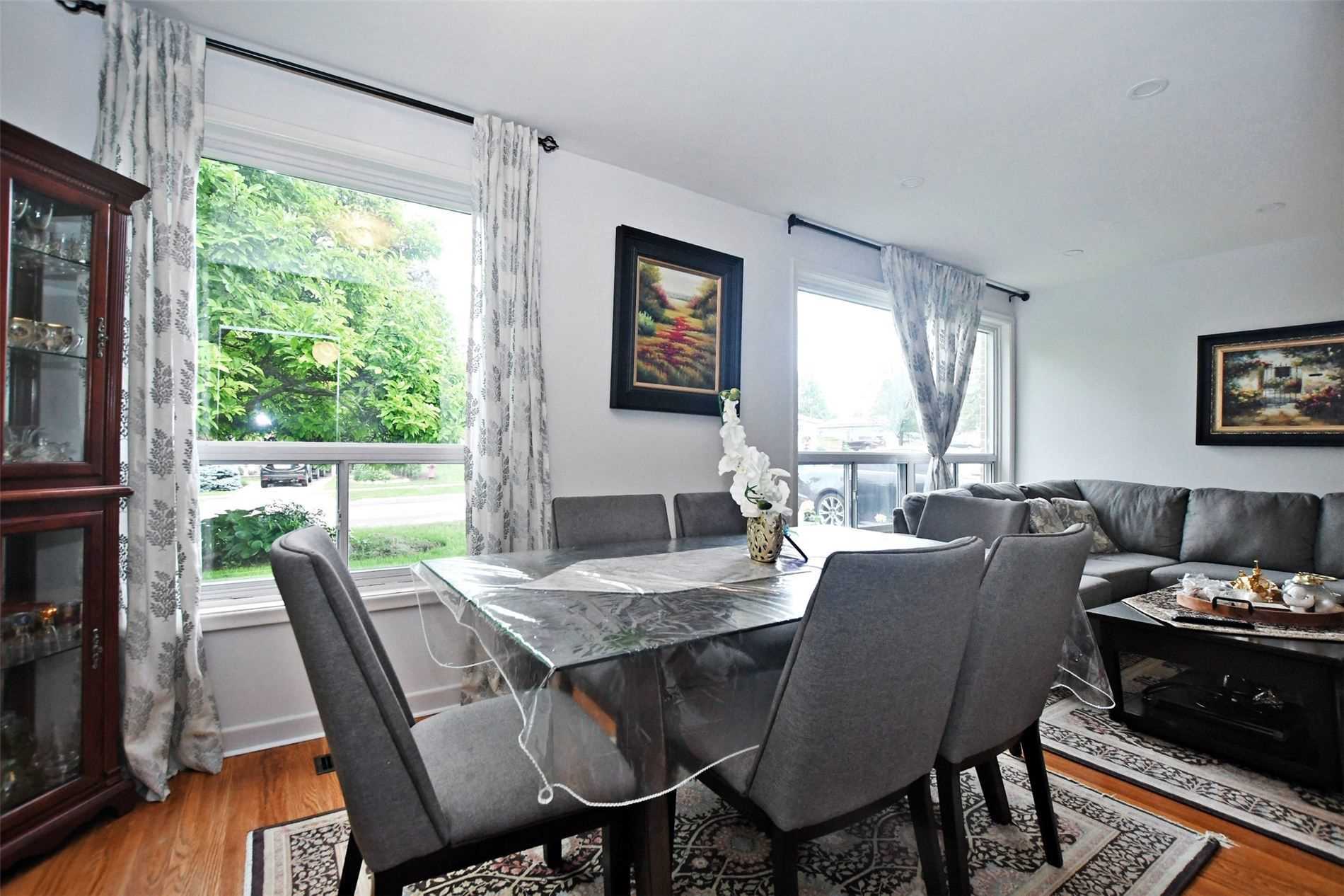 34 Seaton Dr