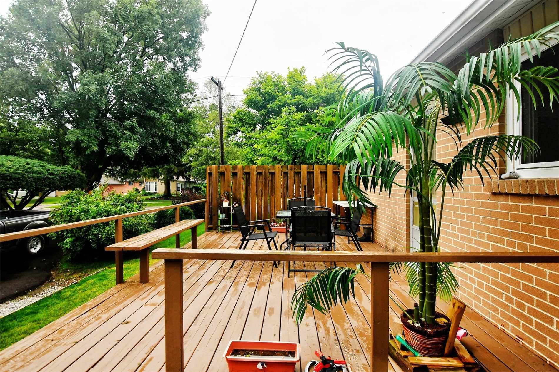 34 Seaton Dr