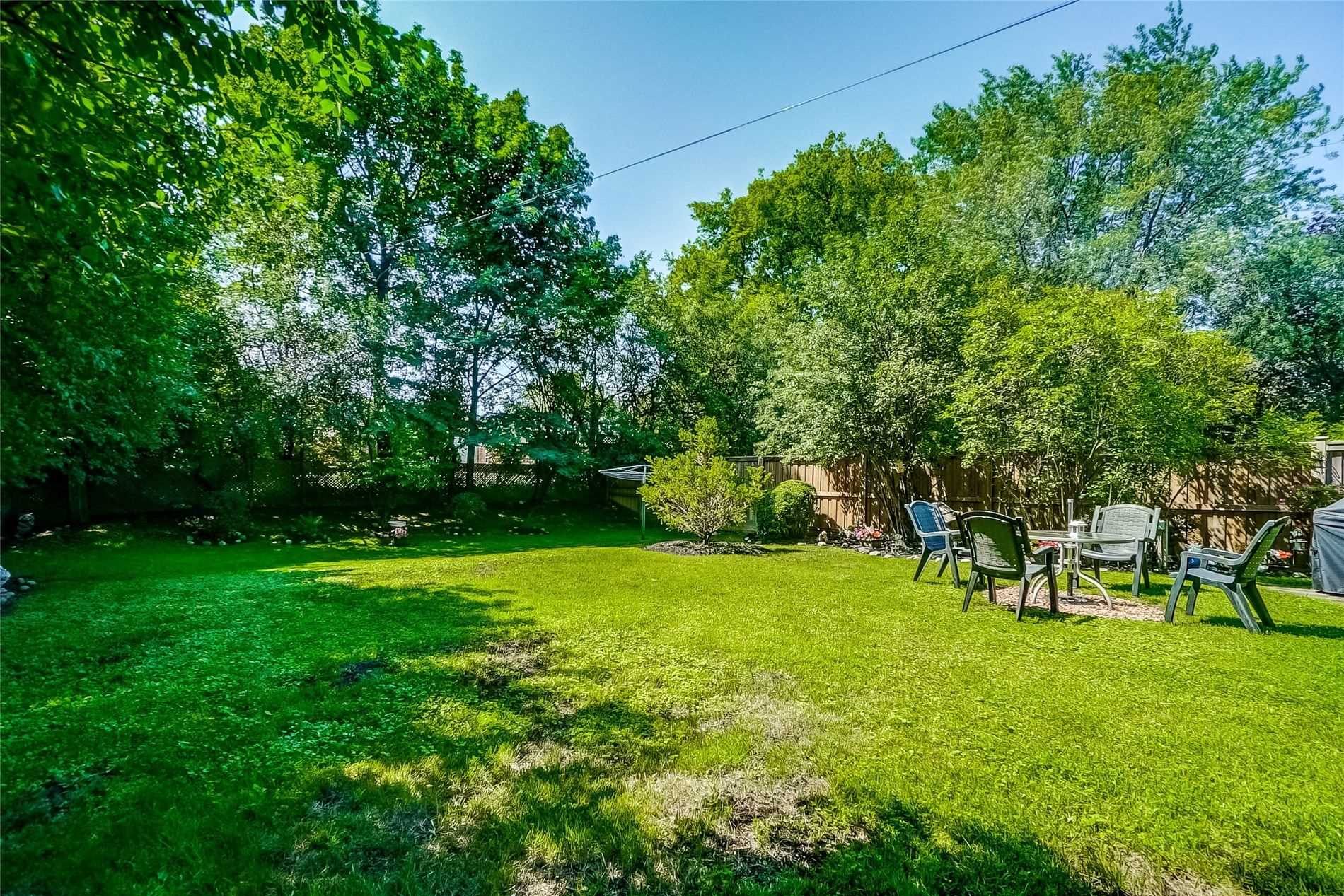 89 Murray Dr